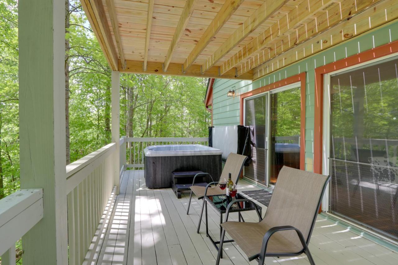 Villa Blue Ridge Getaway With Hot Tub And Seasonal View! Exterior foto